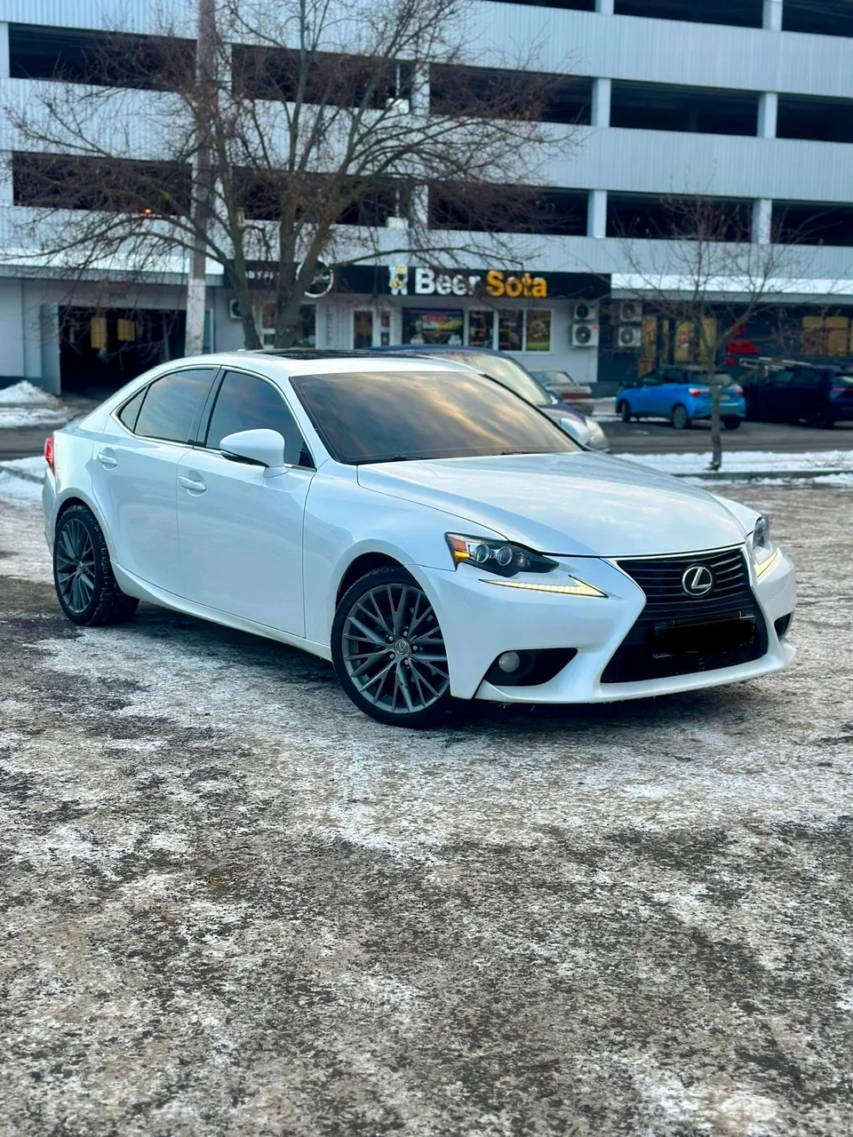 Lexus IS - фото 1