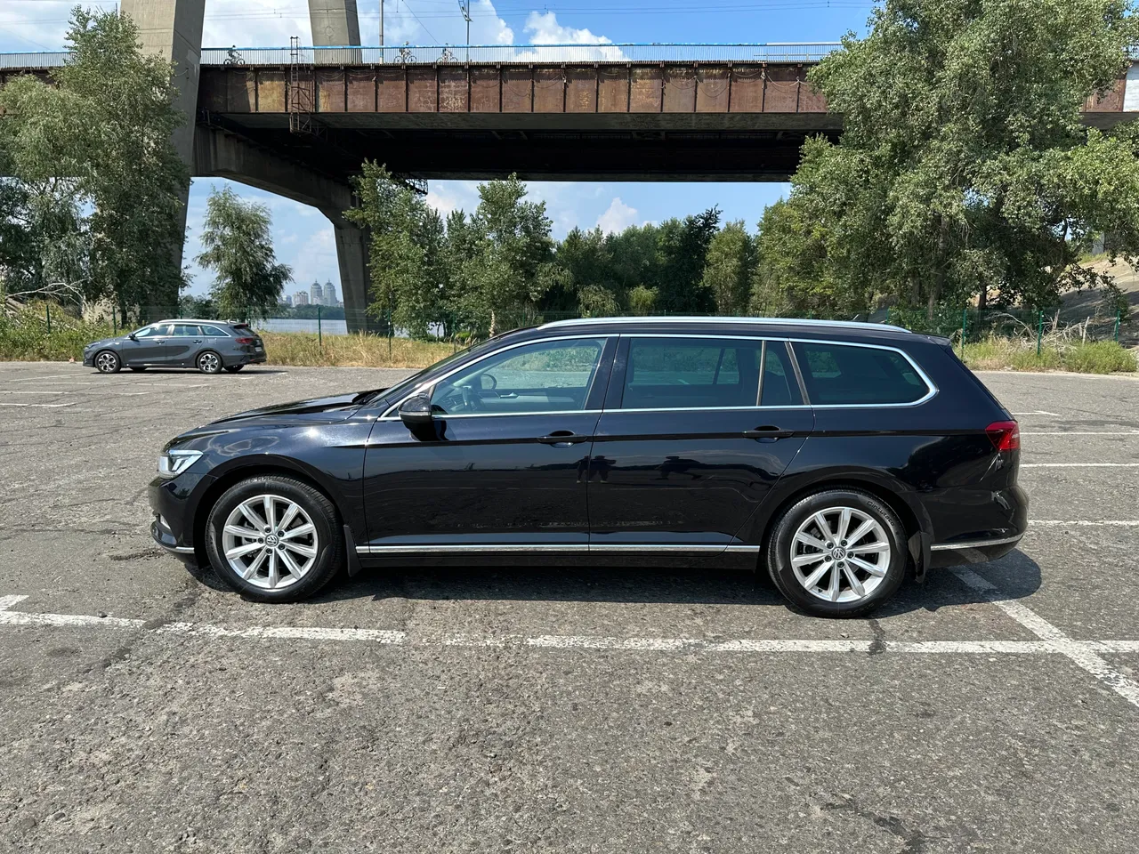 Volkswagen Passat - фото 16