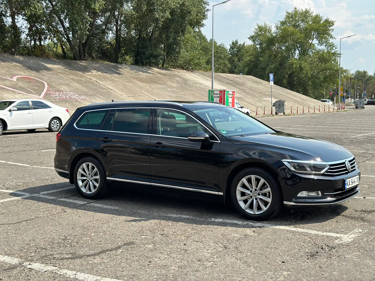 Volkswagen Passat - фото 3