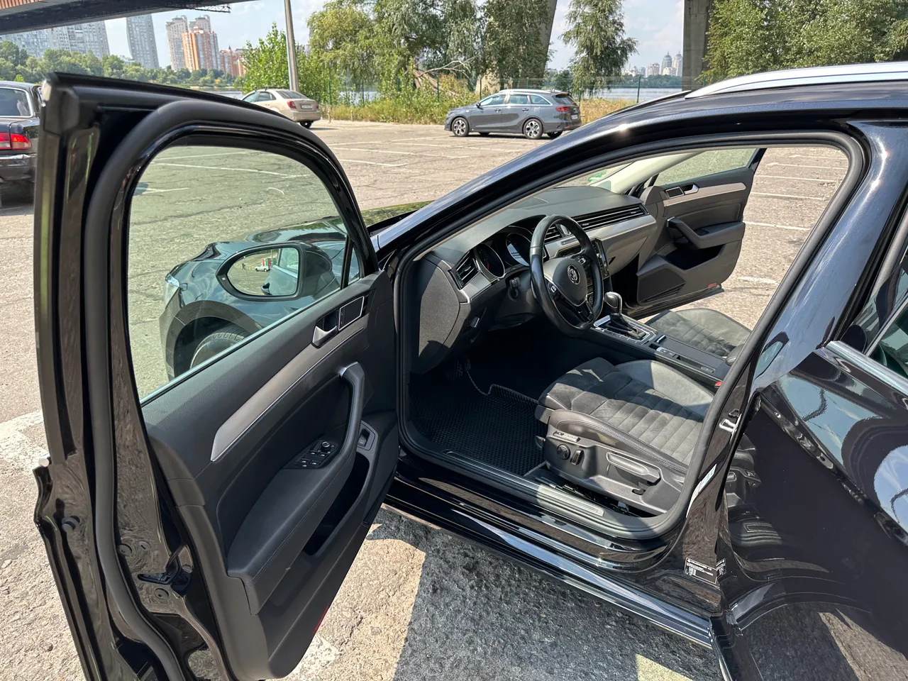 Volkswagen Passat - фото 26