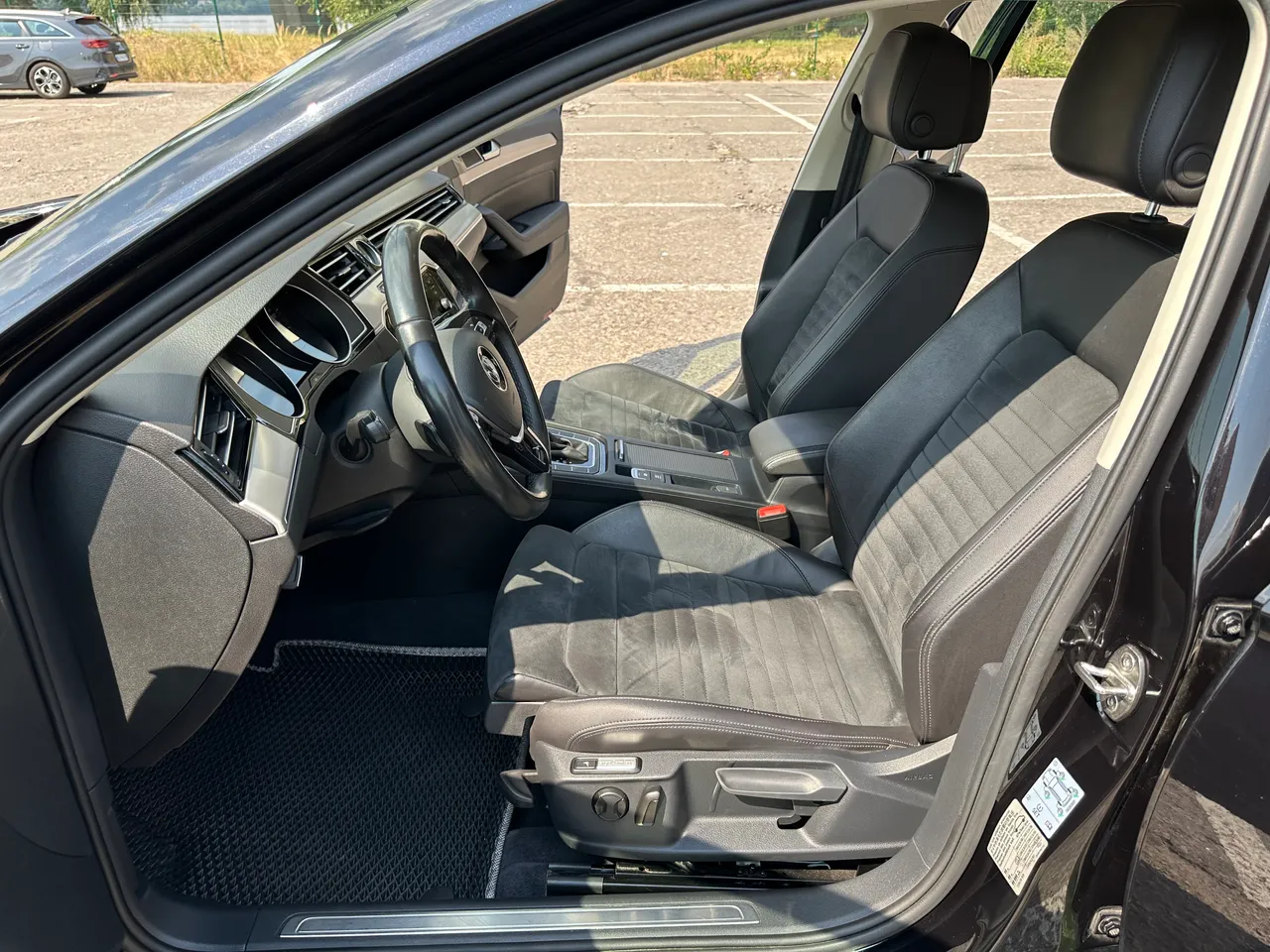 Volkswagen Passat - фото 25