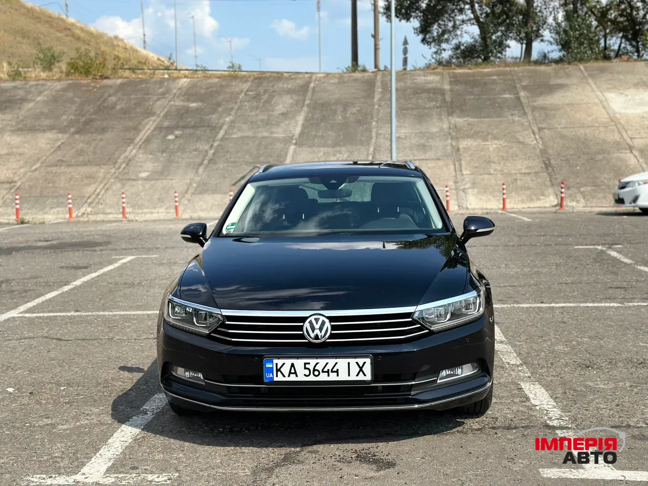 Volkswagen Passat - фото 6