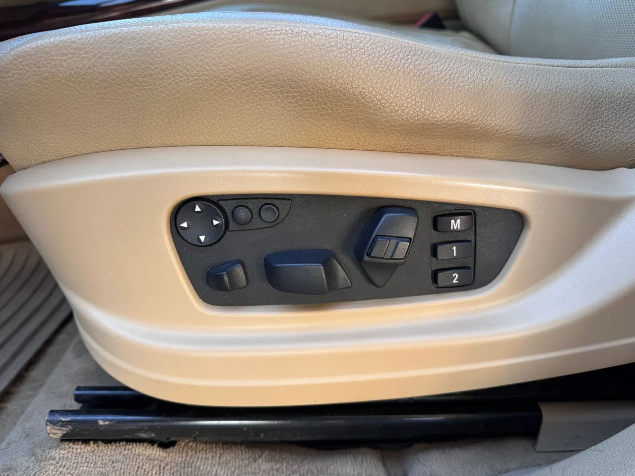 BMW X5 - фото 16