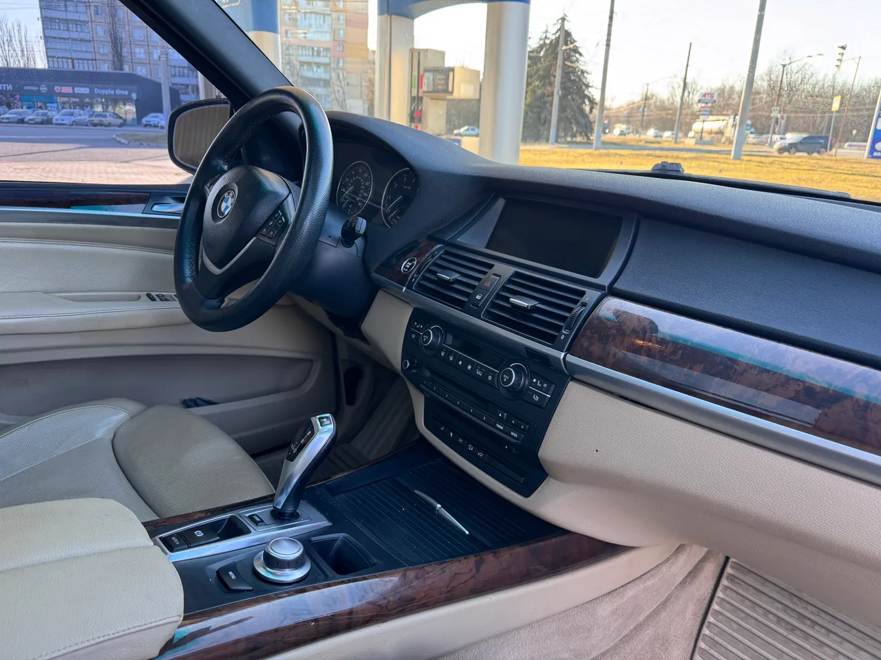 BMW X5 - фото 27