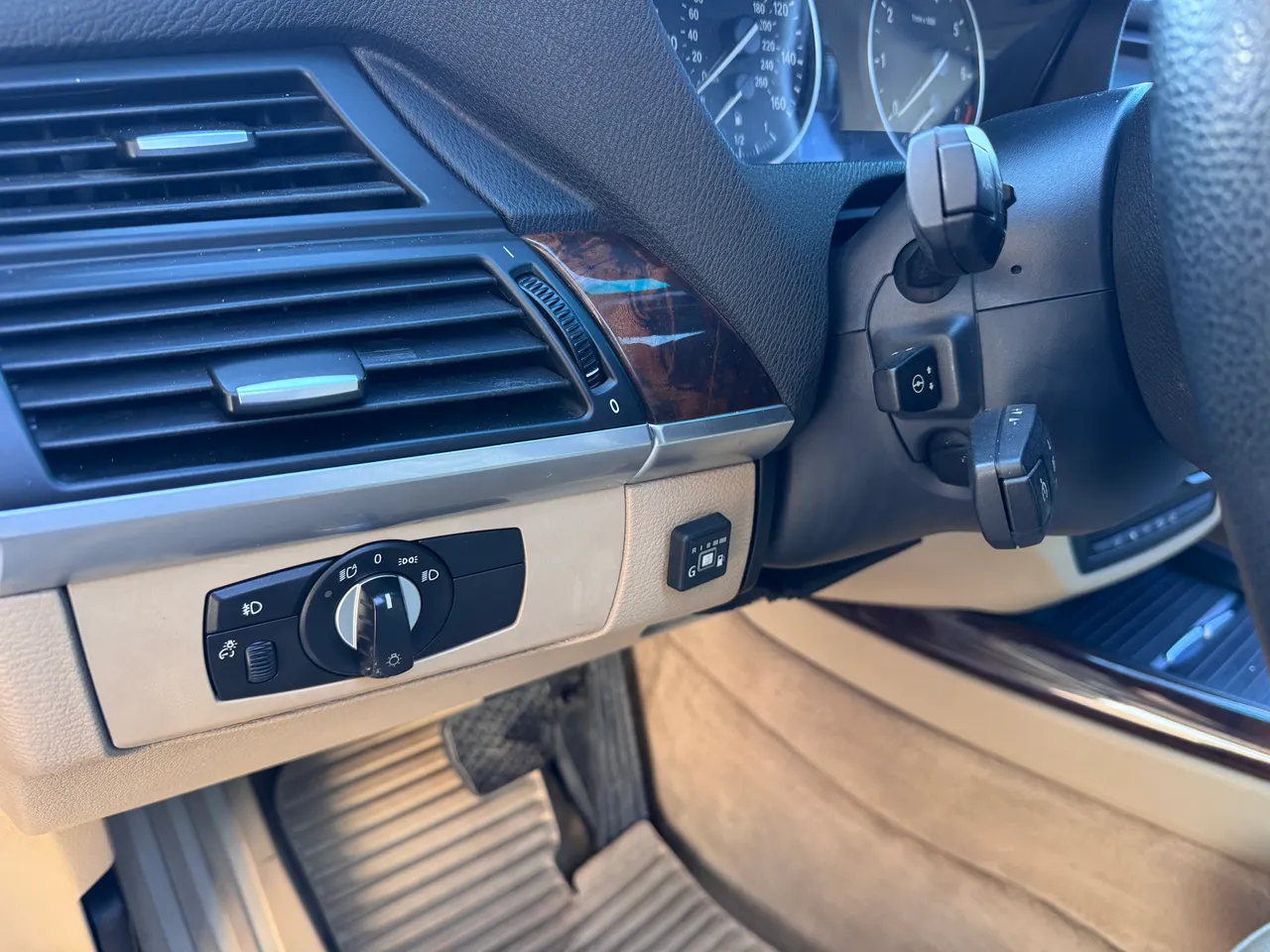 BMW X5 - фото 19