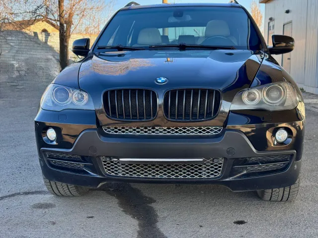 BMW X5 - фото 1