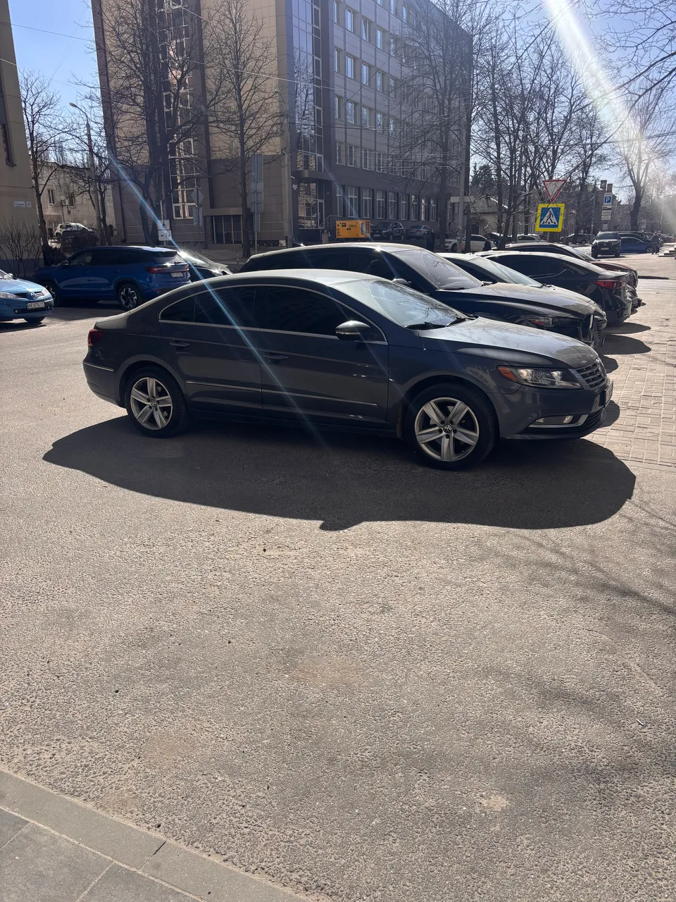 Volkswagen Passat CC - фото 10