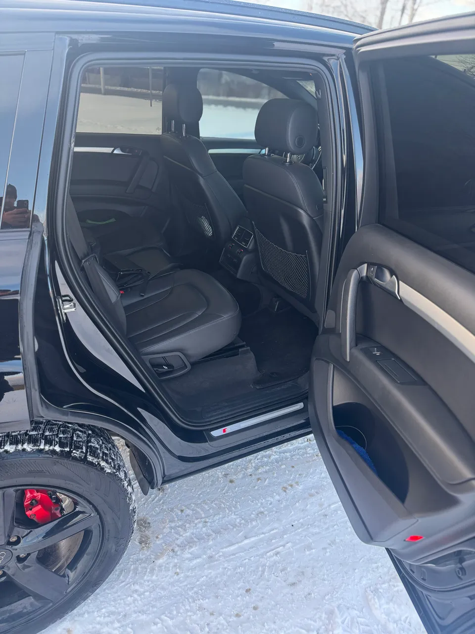 Audi Q7 - фото 31