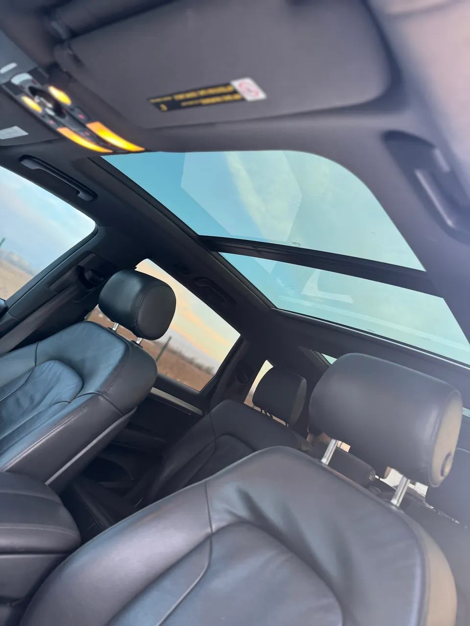 Audi Q7 - фото 25