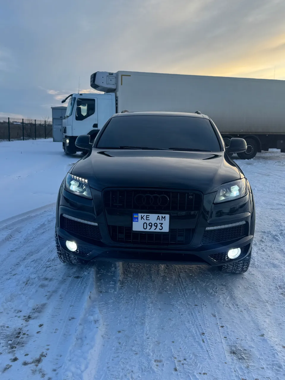 Audi Q7 - фото 41