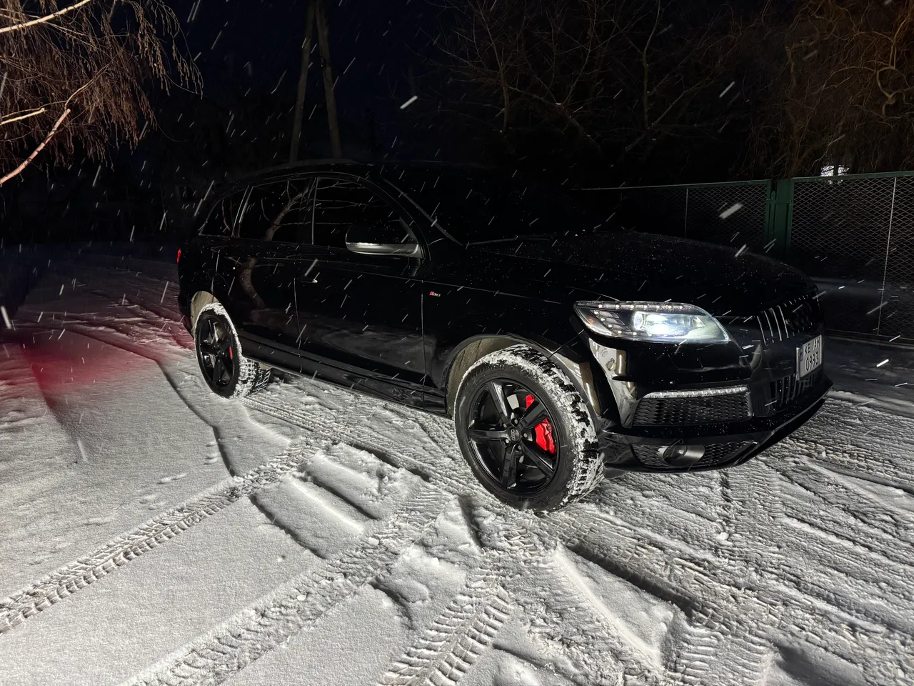 Audi Q7 - фото 42