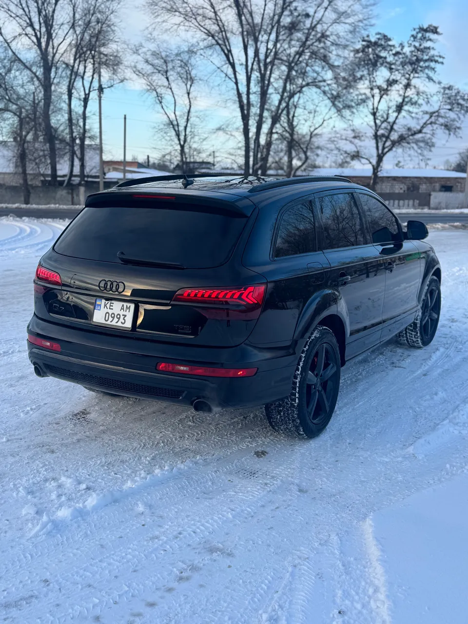 Audi Q7 - фото 34