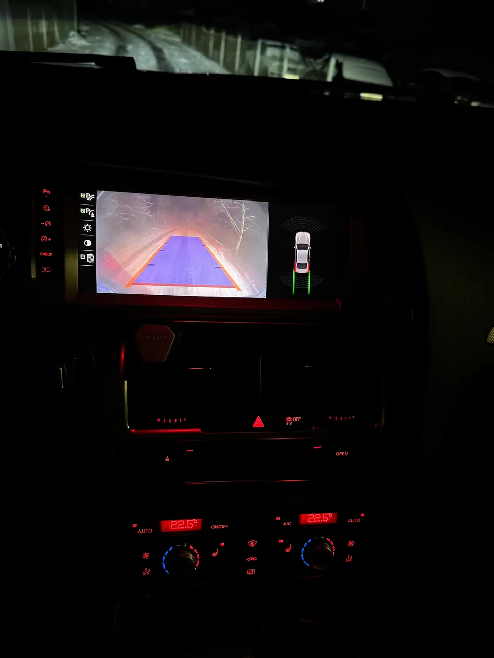 Audi Q7 - фото 20