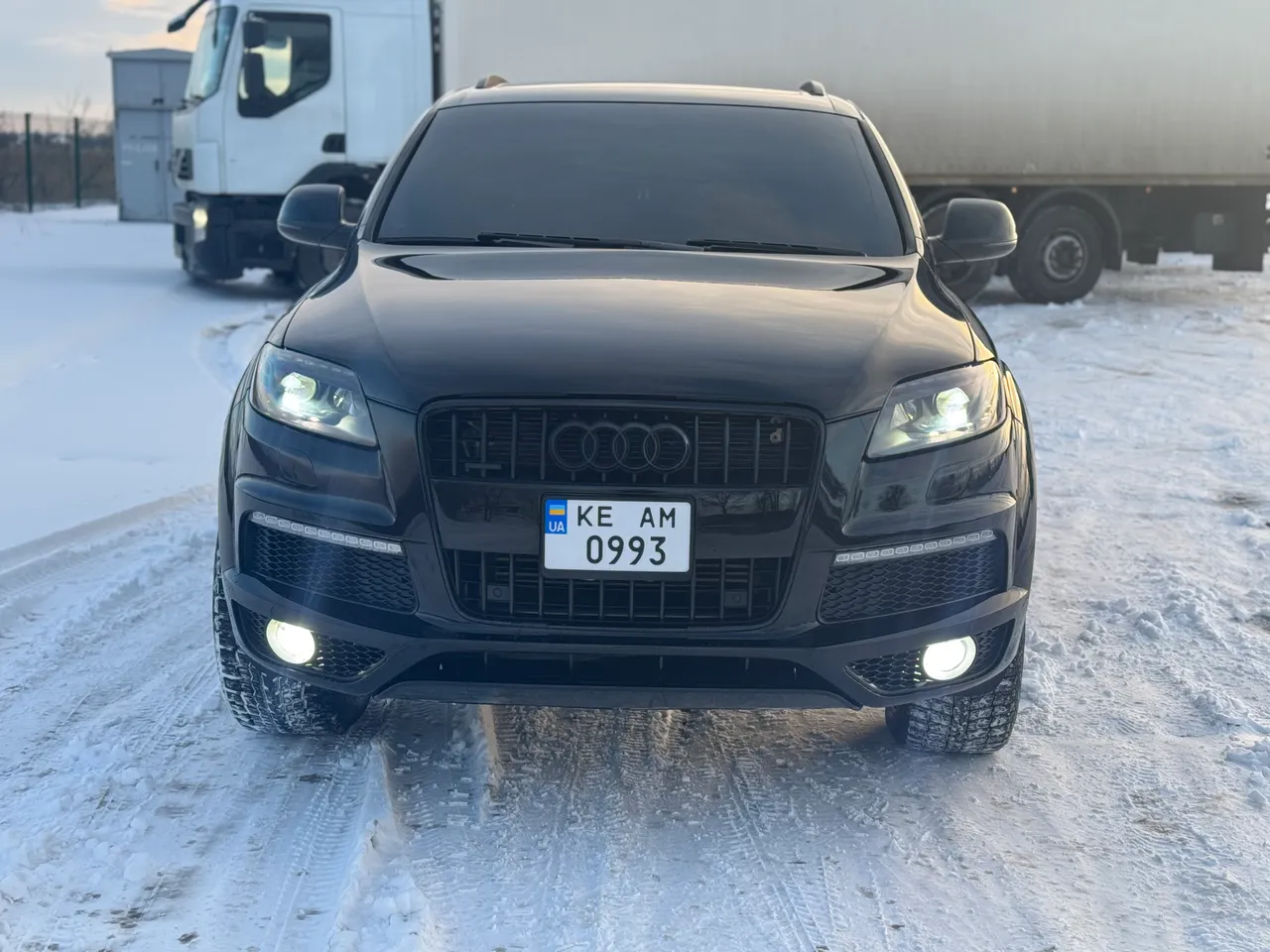 Audi Q7 - фото 40
