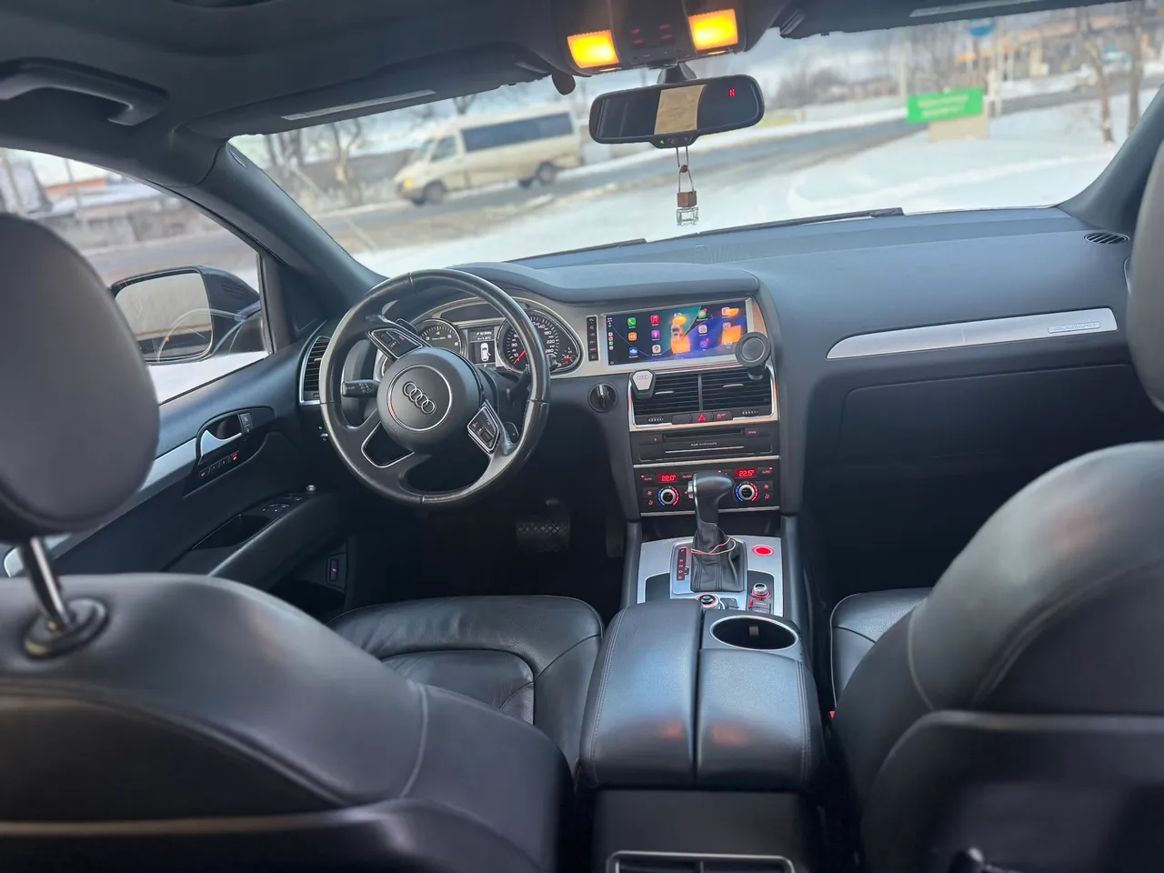 Audi Q7 - фото 28