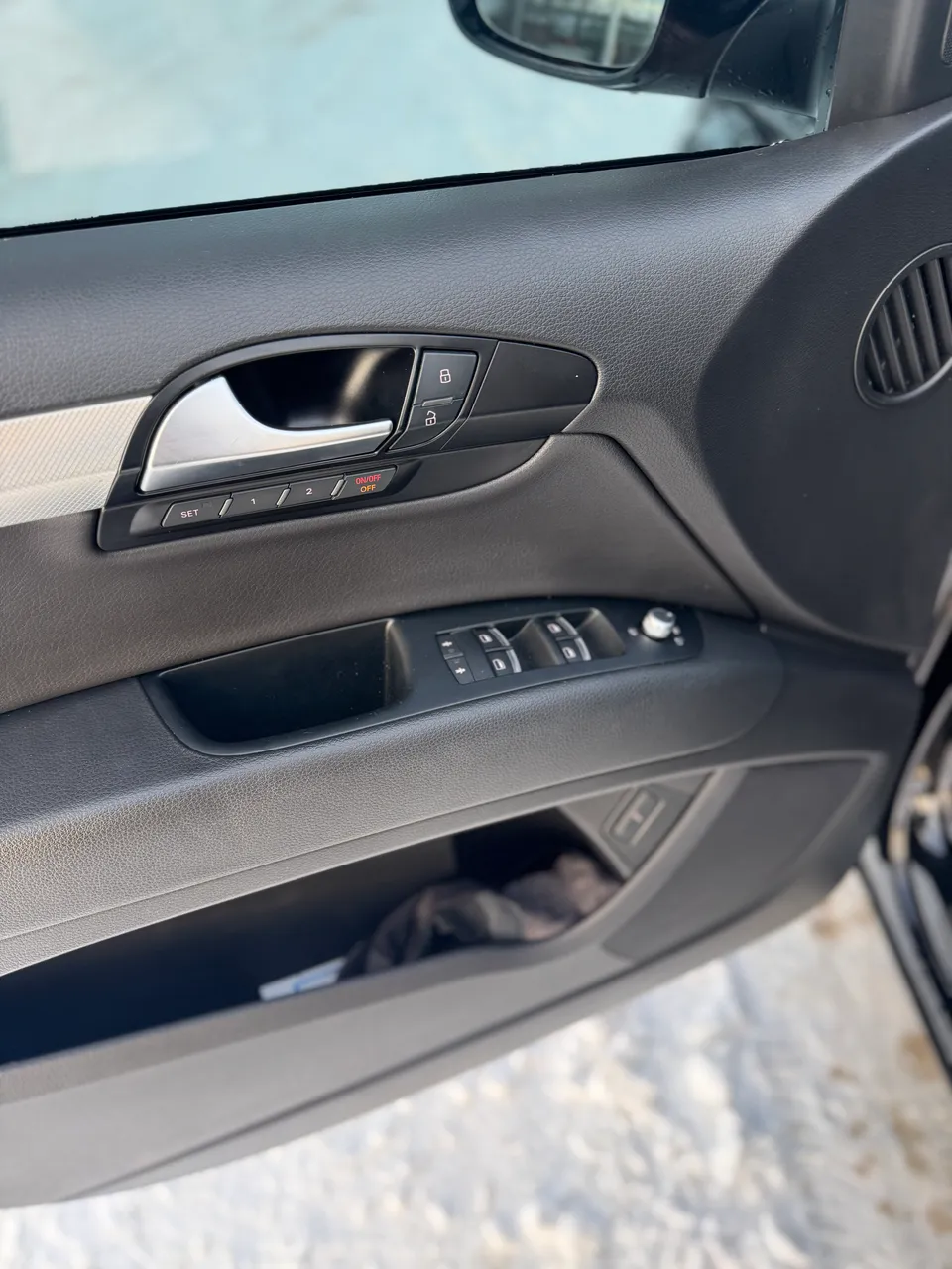 Audi Q7 - фото 26