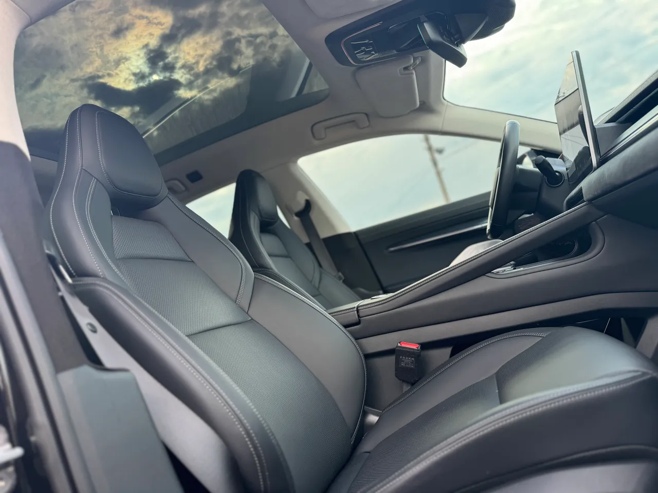 Zeekr 001 - фото 12