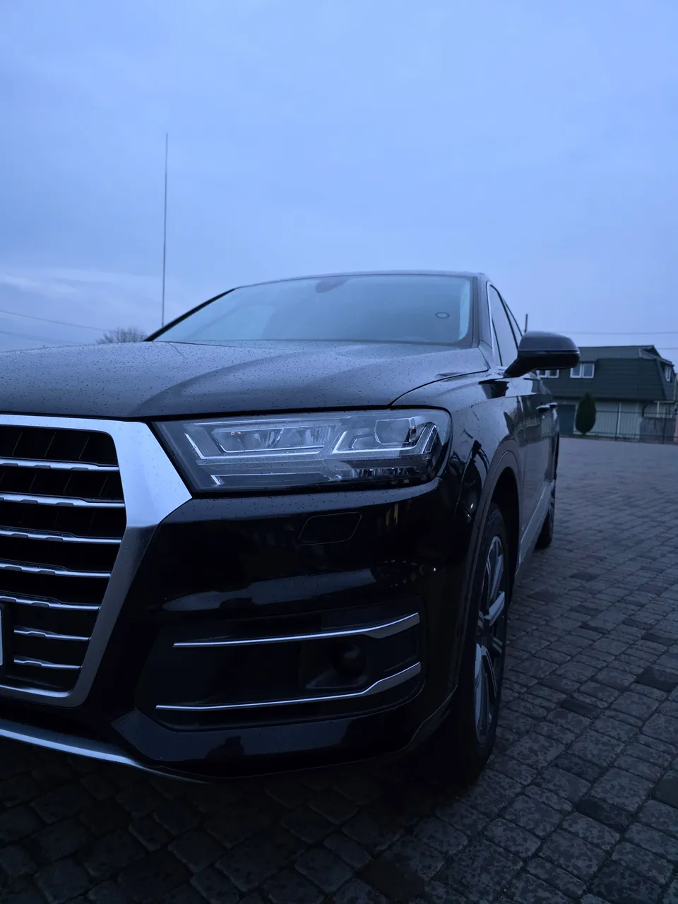 Audi Q7 - фото 36