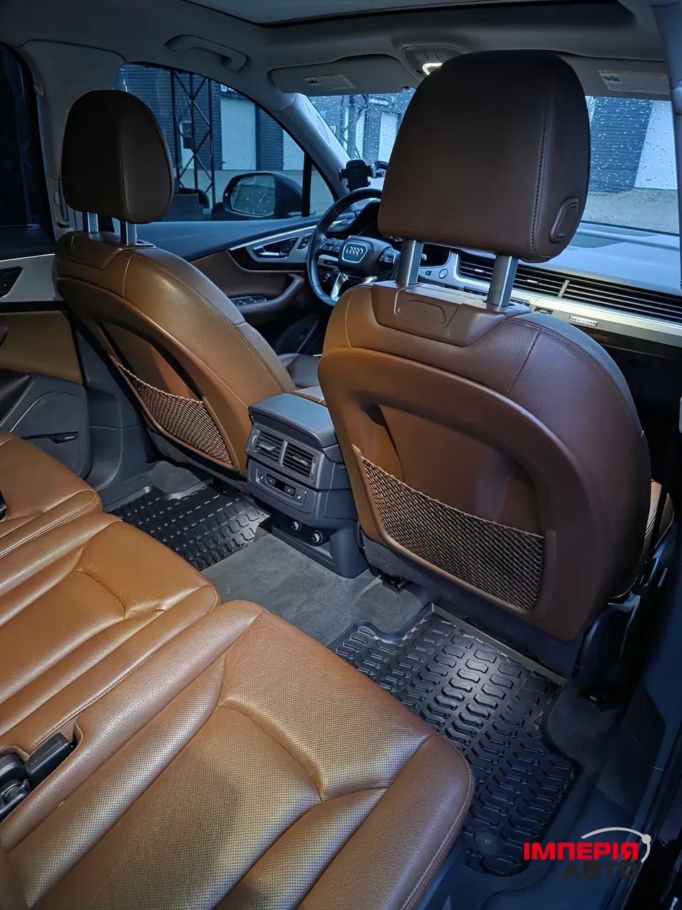 Audi Q7 - фото 20