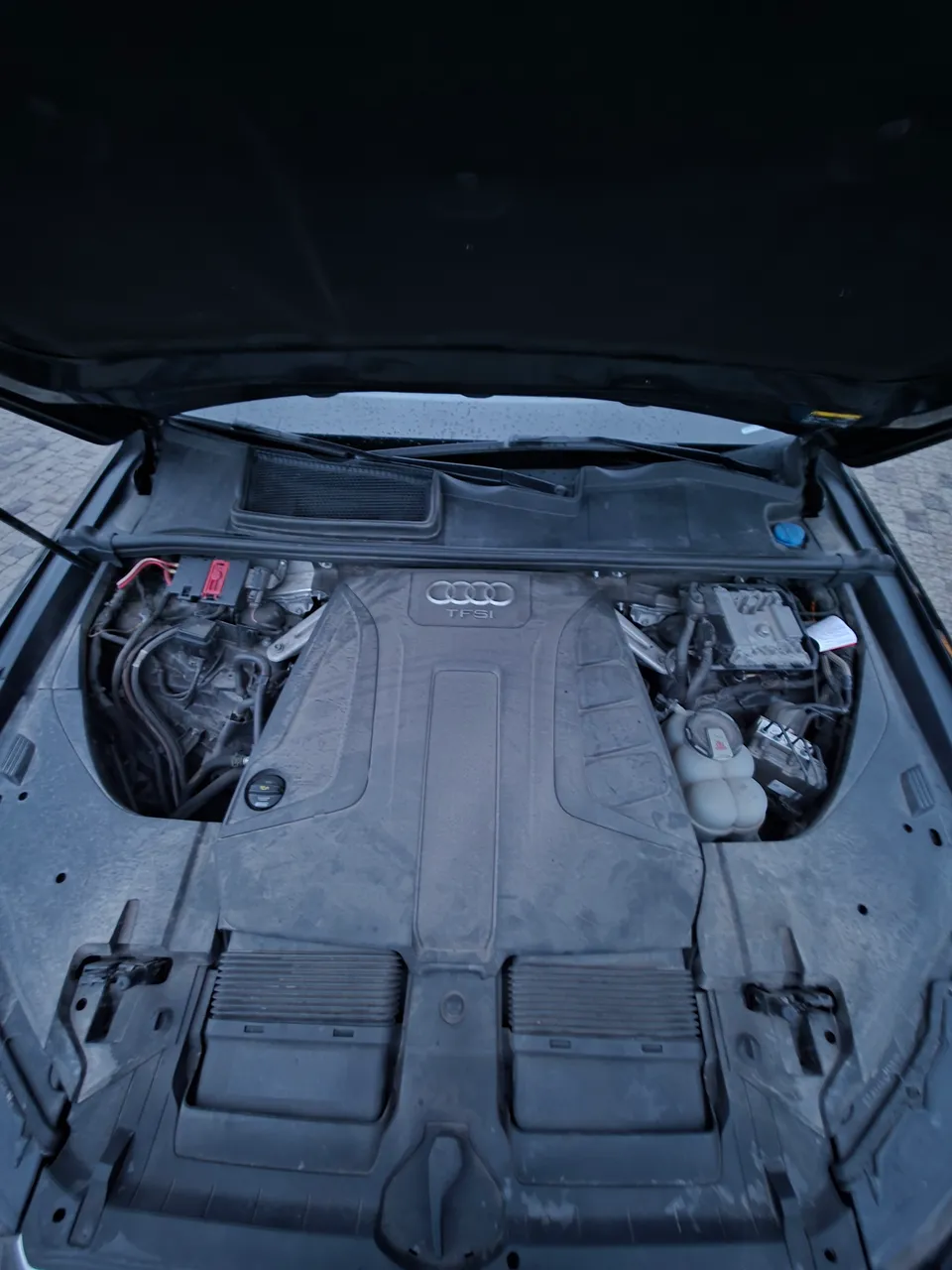 Audi Q7 - фото 35