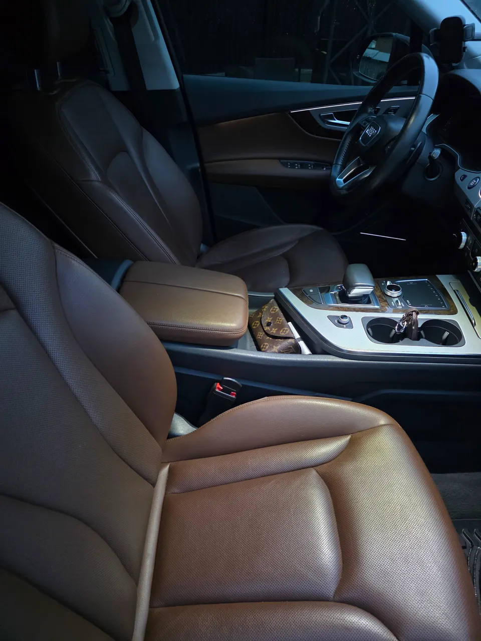 Audi Q7 - фото 19