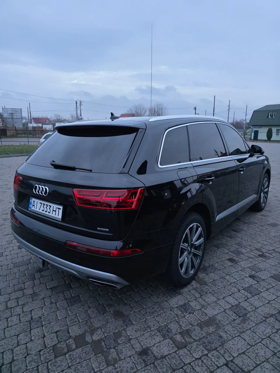 Audi Q7 - фото 13