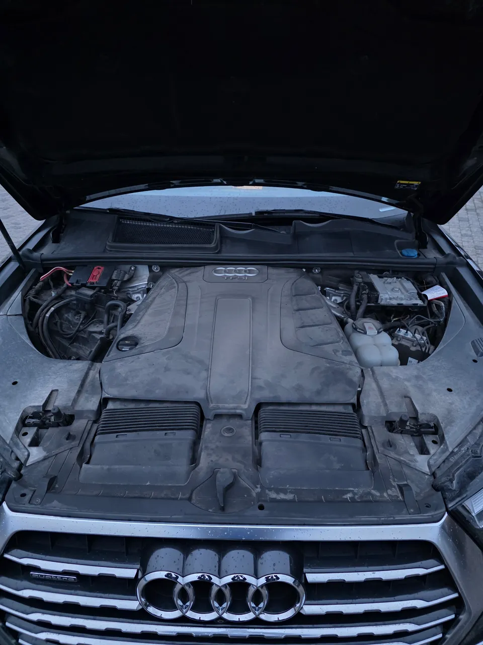 Audi Q7 - фото 34