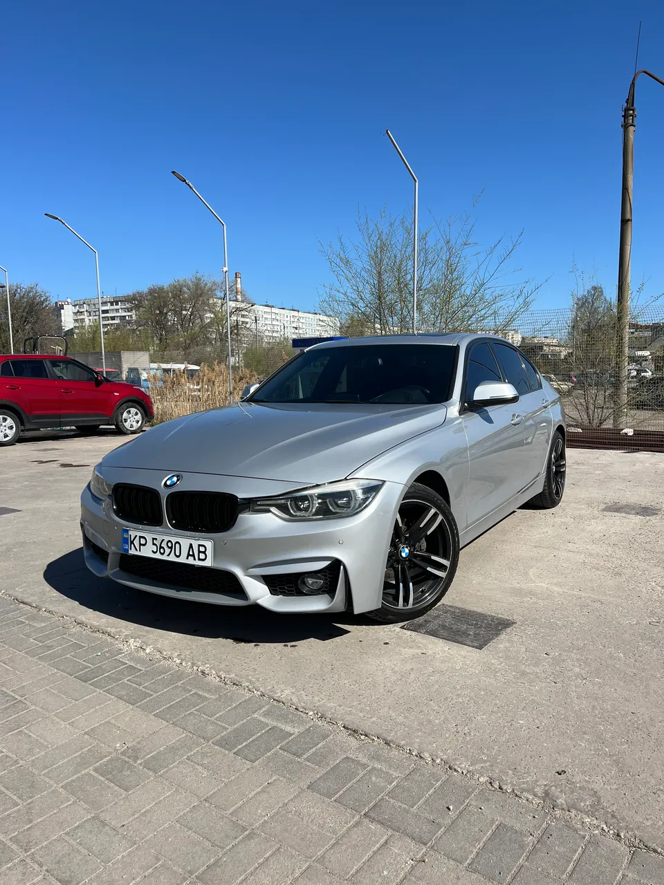 BMW 3 серії - фото 1