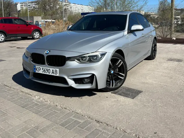 BMW 3 серії - фото 1