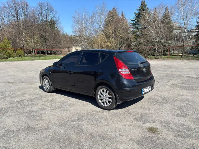 Hyundai i30 - фото 4