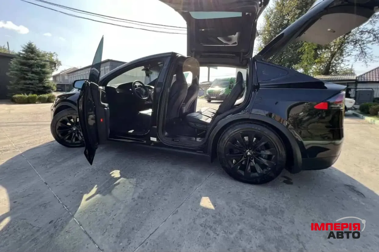 Tesla Model X - фото 3