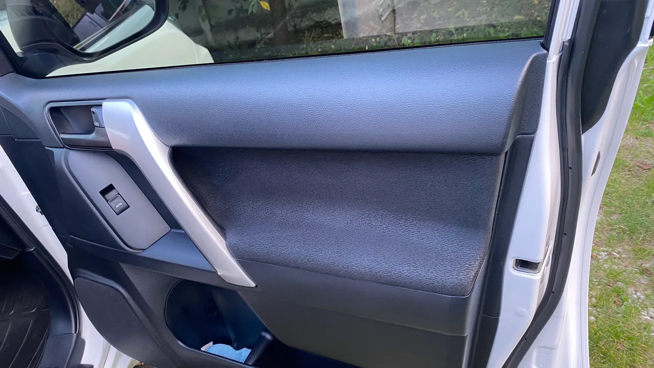 Toyota Land Cruiser Prado - фото 12