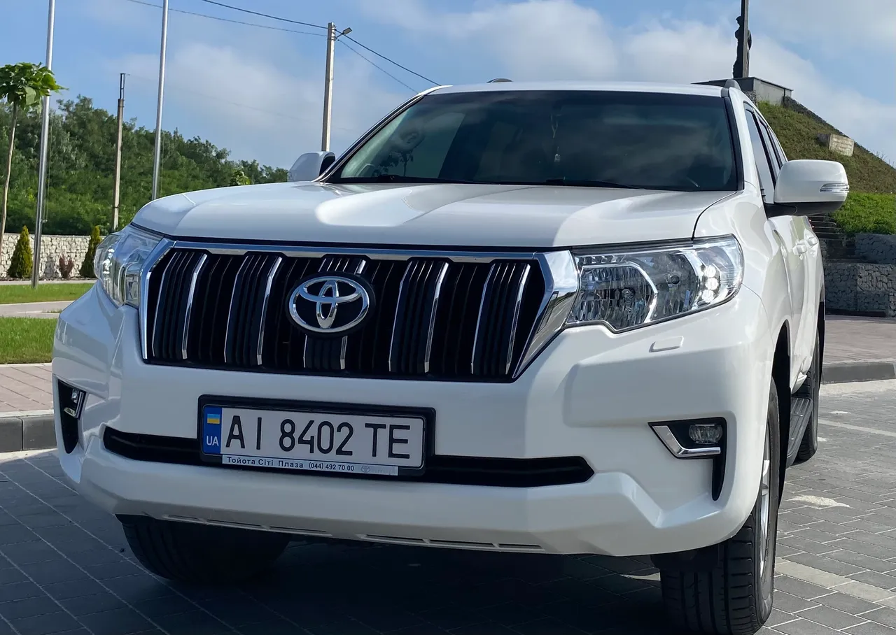 Toyota Land Cruiser Prado - фото 4