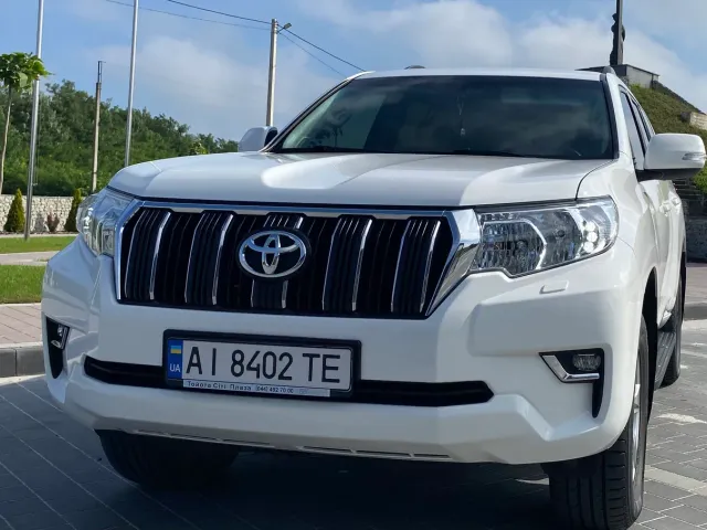 Toyota Land Cruiser Prado - фото 4
