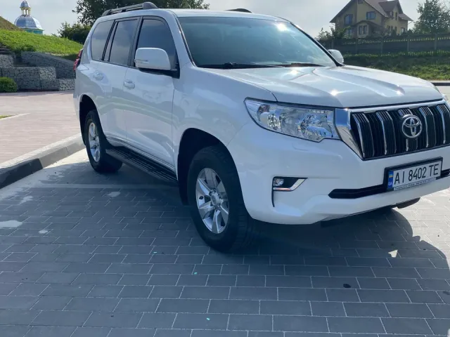 Toyota Land Cruiser Prado - фото 2
