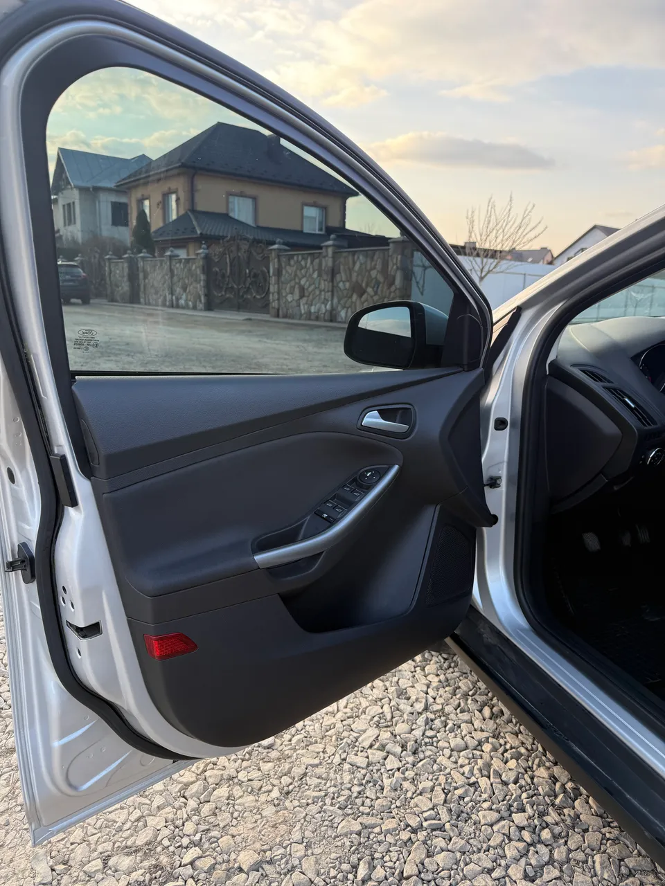 Ford Focus - фото 11