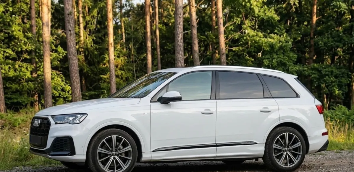 Audi Q7 - фото 1