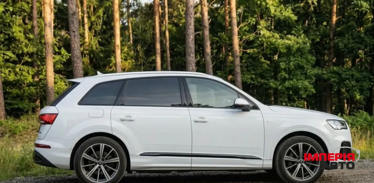 Audi Q7 - фото 3