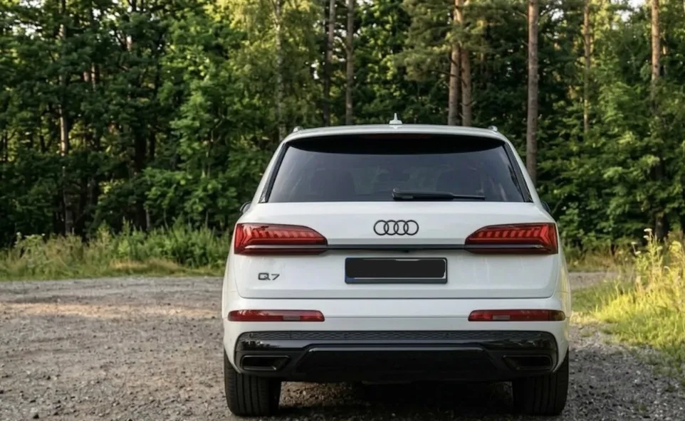 Audi Q7 - фото 4