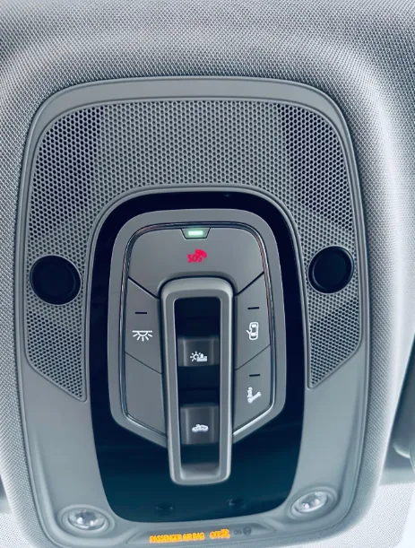 Audi Q7 - фото 12