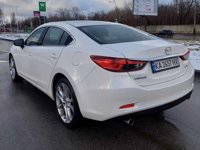 Mazda 6 - фото 4
