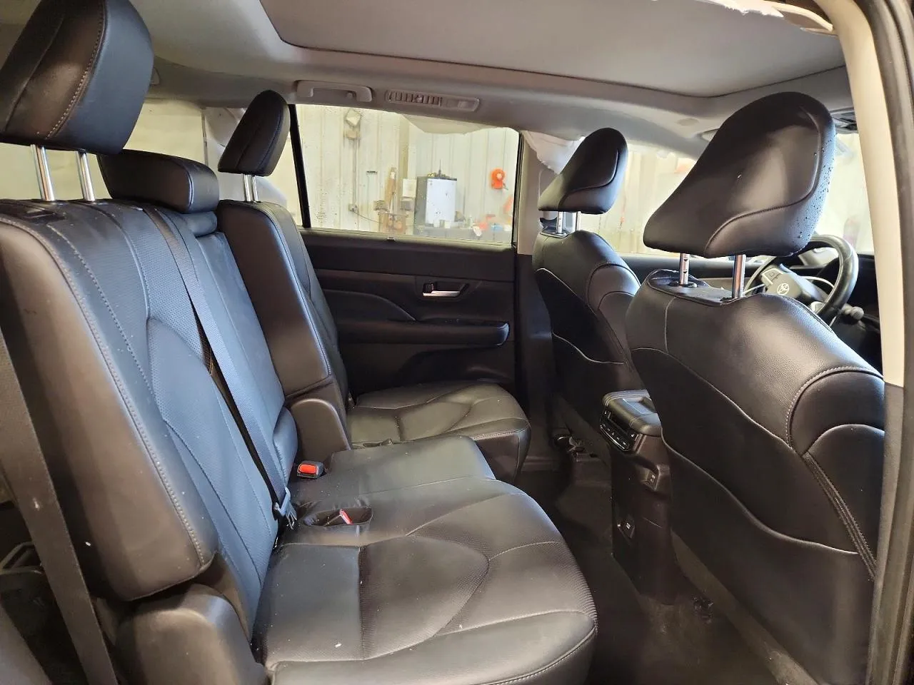 Toyota Grand Highlander - фото 10