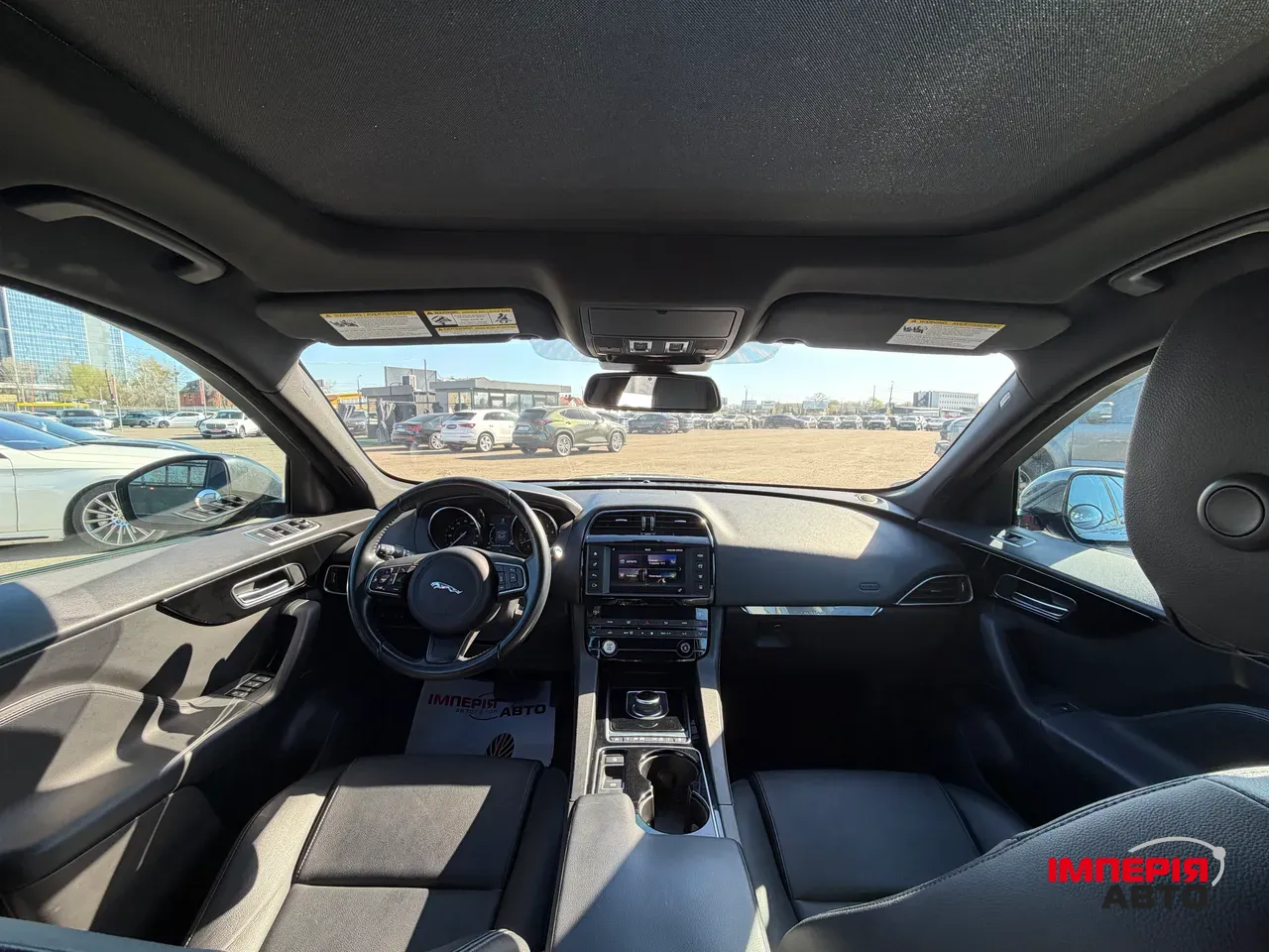 Jaguar F-Pace - фото 19