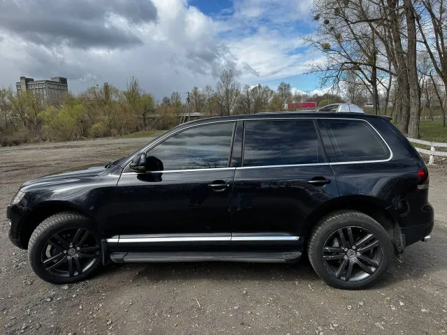 Volkswagen Touareg - фото 3
