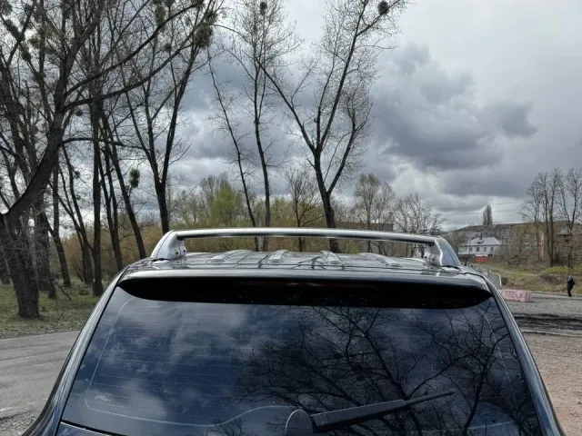 Volkswagen Touareg - фото 2