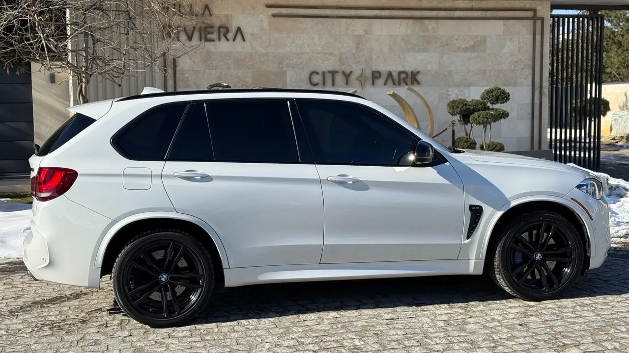 BMW X5 M - фото 29