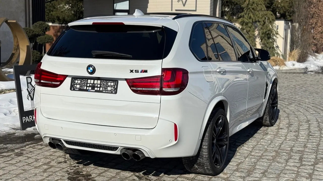 BMW X5 M - фото 27