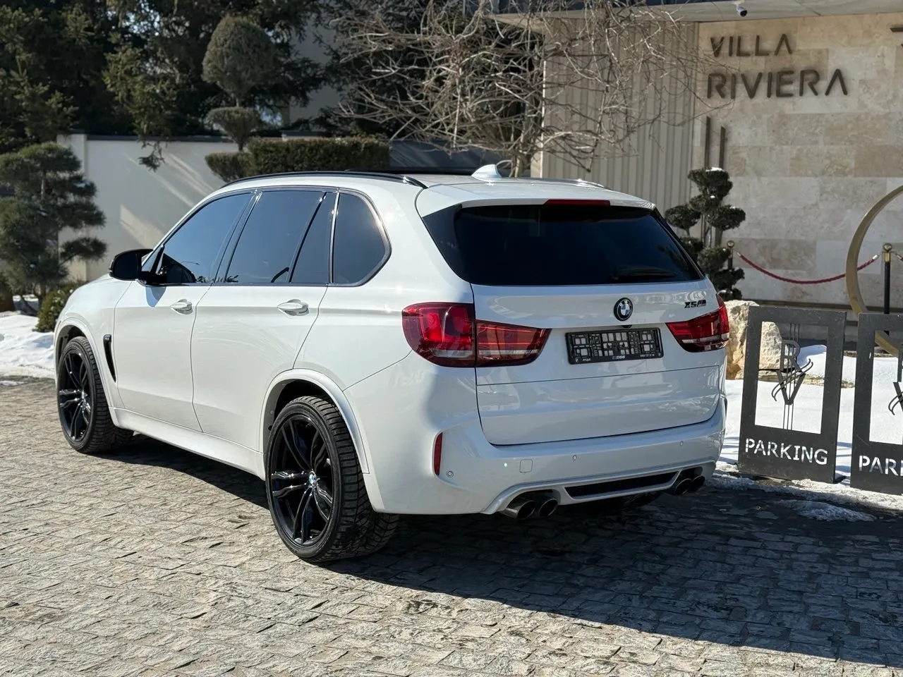 BMW X5 M - фото 18