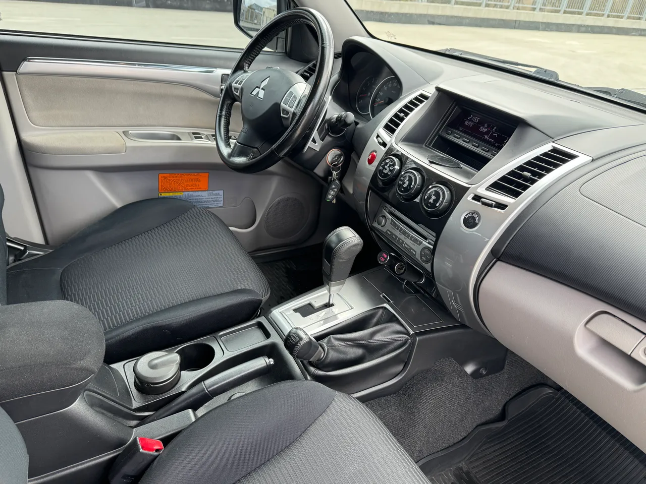 Mitsubishi Pajero Sport - фото 10