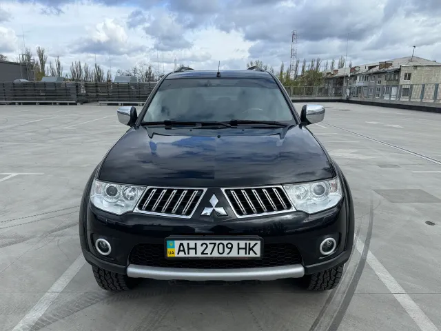 Mitsubishi Pajero Sport - фото 2